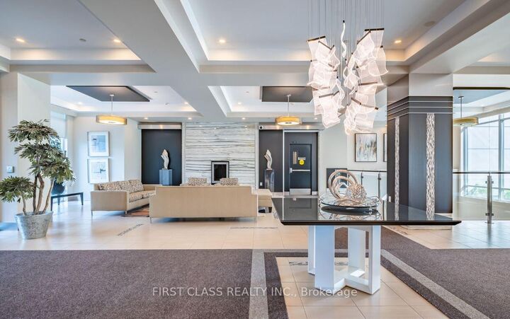 Property Photo:  75 South Town Centre Boulevard 1207  ON L6G 0B3 