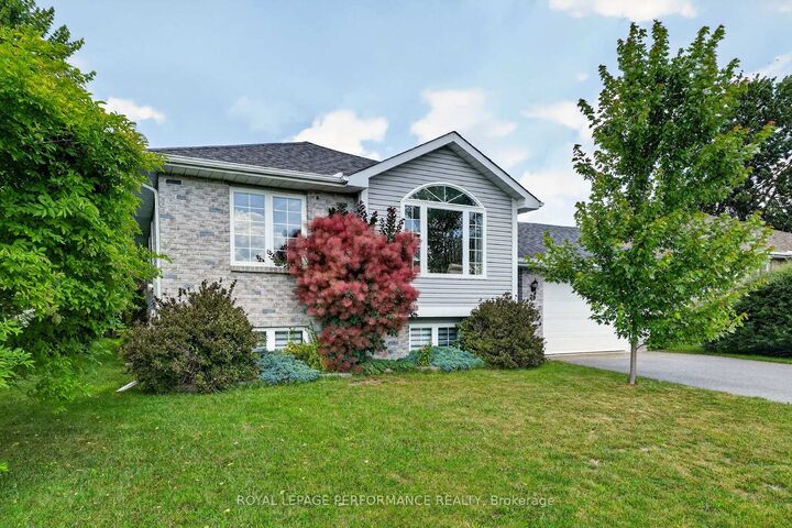 Property Photo:  79 Hickory Street  ON K0C 1M0 