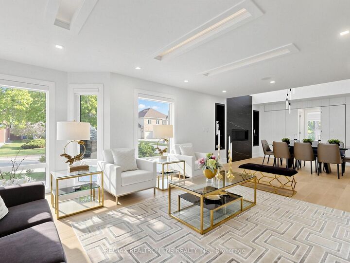 Property Photo: 2 Eastgate Crescent ON L4B 3G7