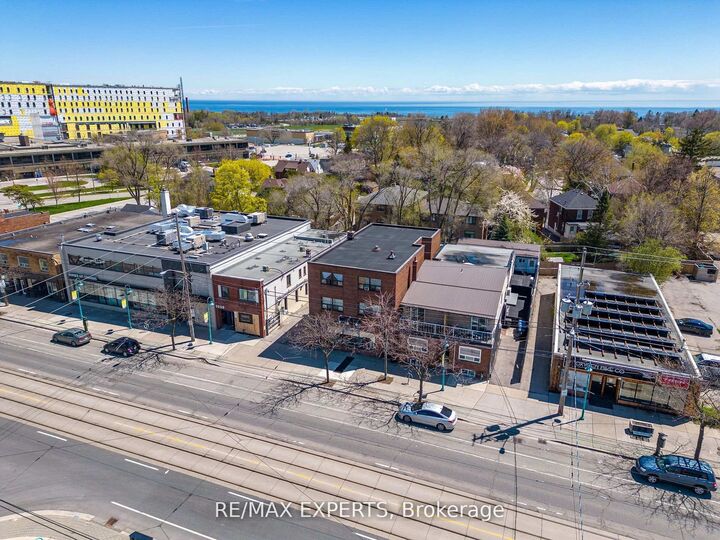 Property Photo:  3261A Lakeshore Boulevard W 101  ON L4L 9A6 