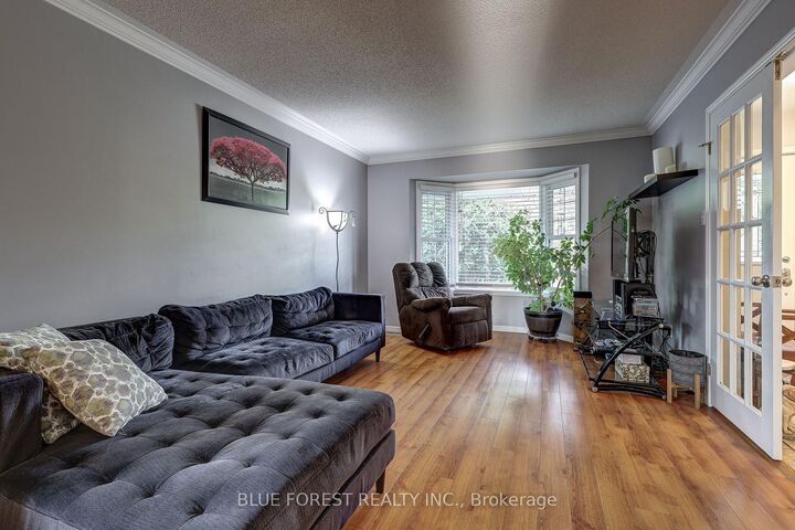 Property Photo:  5 Bonaparte Lane  ON N5V 4B1 