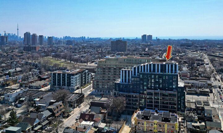 Property Photo:  1808 St. Clair Avenue W 712  ON M6N 1J5 