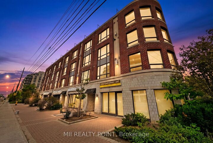 2 Maxwell Street 201 — photo 1