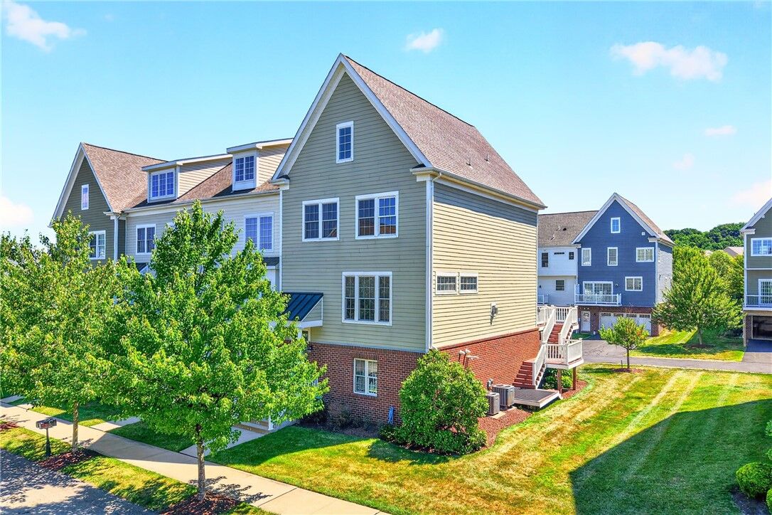 Property Photo:  307 Osona Lane  PA 16046 