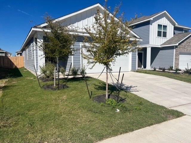 Property Photo:  109 Mouflon Road  TX 78634 