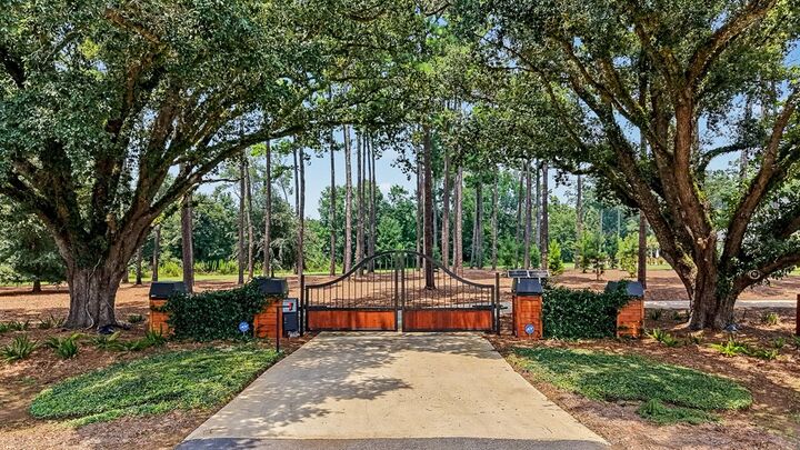 Property Photo:  5535 Gillionville Road  GA 31721 