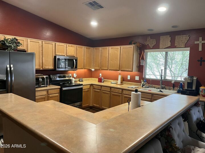 Property Photo:  1147 S 231st Court  AZ 85326 