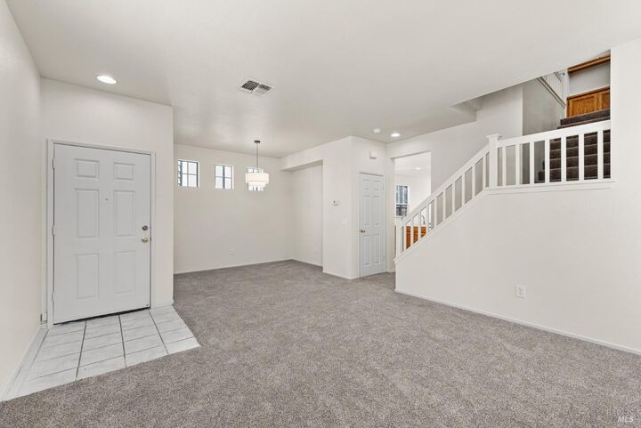 Property Photo:  934 Billie Jean Street  CA 95407 