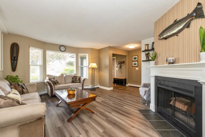 Property Photo: 11761 190 Street BC V3Y 1Y2