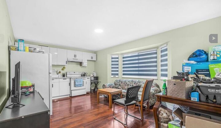Property Photo: 6848 135 Avenue BC V3W 4W6