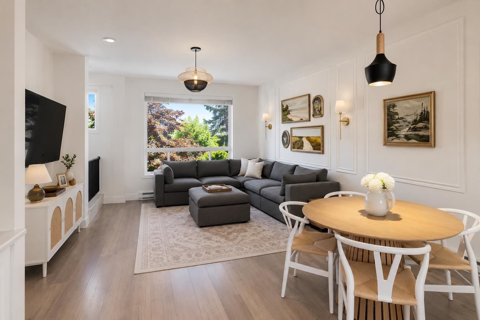 Property Photo: 16760 25 Avenue 22 BC V3Z 0W4
