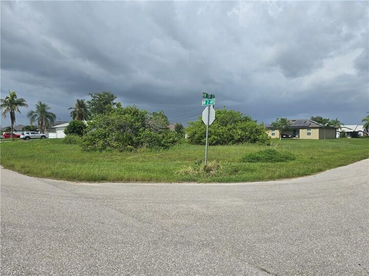 Property Photo:  1801 NW 2nd Ave  FL 33993 
