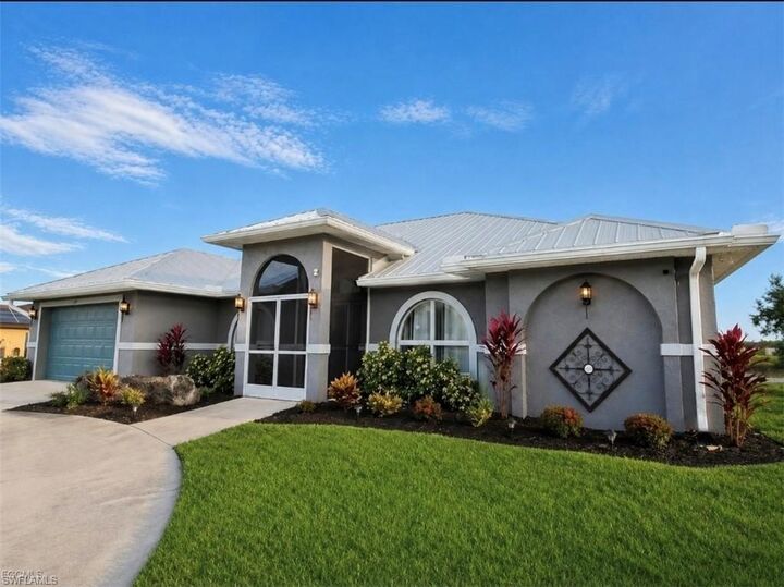 Property Photo:  3001 51st St SW  FL 33976 