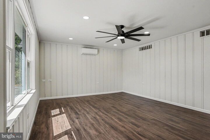 Property Photo: 105 Oak Hill Drive 1br PA 17057