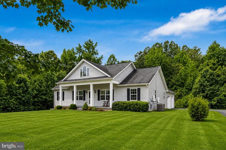 Property Photo:  3020 Franklin Drive  MD 20639 