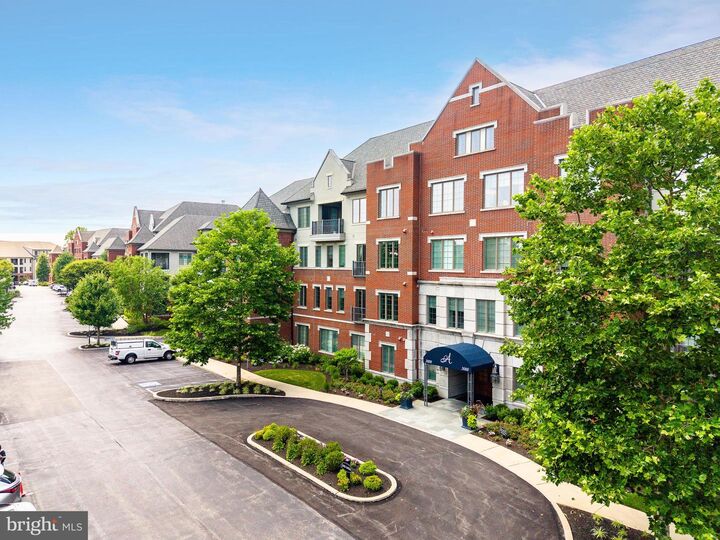 Property Photo: 3101 Parkview Drive 3101 PA 19041