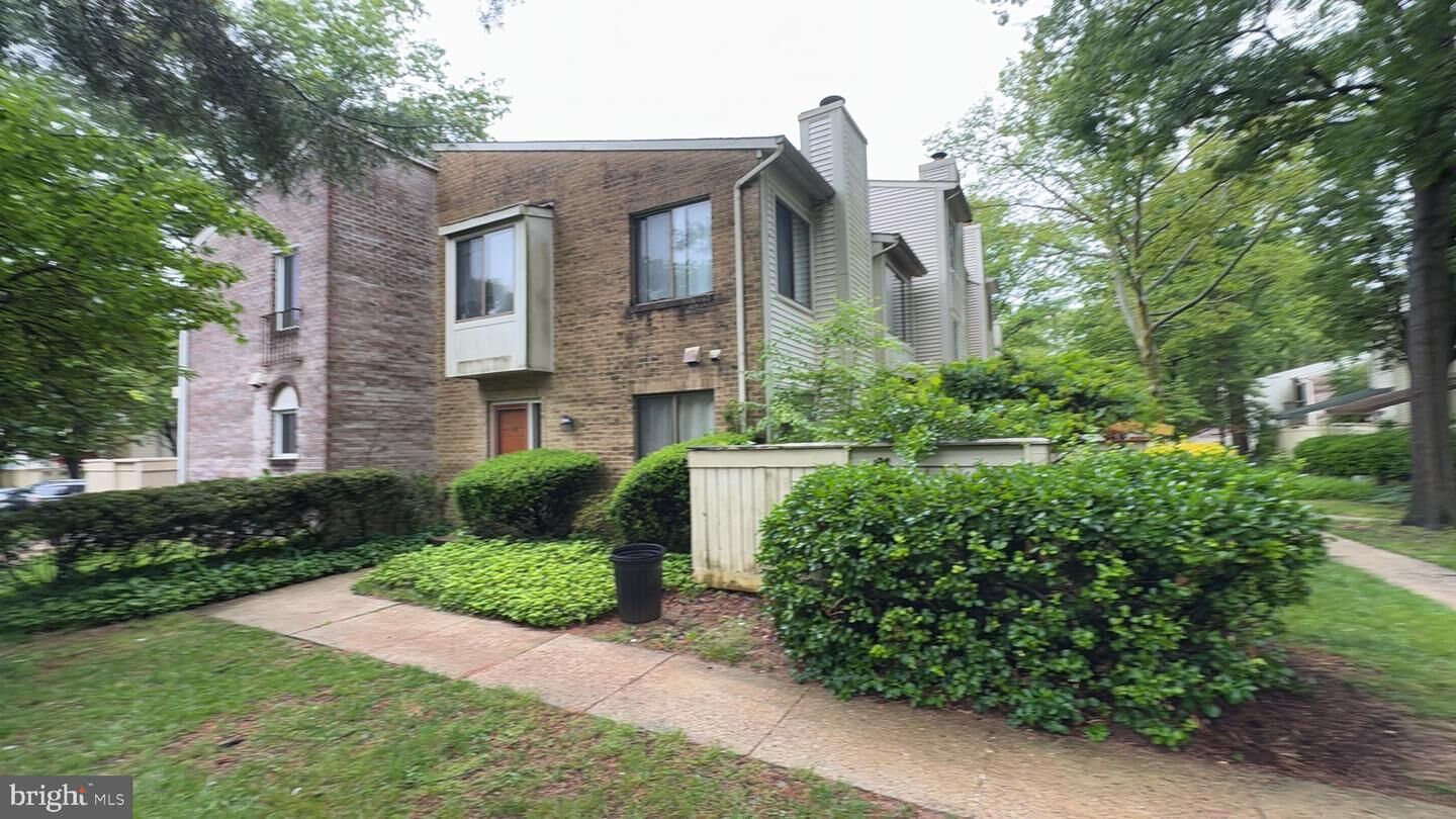 Property Photo: 20200 Spring Haven Court MD 20886
