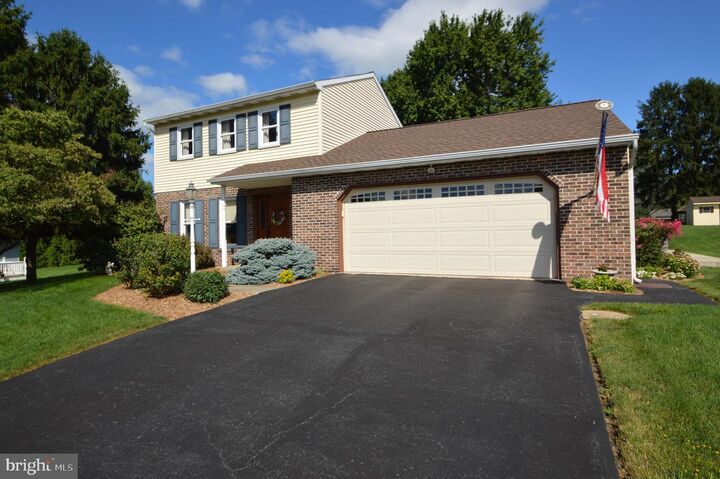 Property Photo:  224 Andrea Drive  PA 17543 