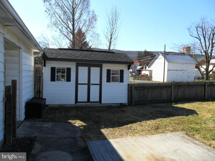 Property Photo:  301 Tichy Drive  PA 17065 