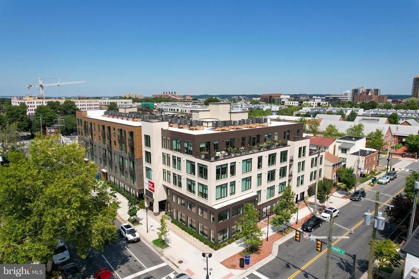 Property Photo:  701 N Henry Street 401  VA 22314 