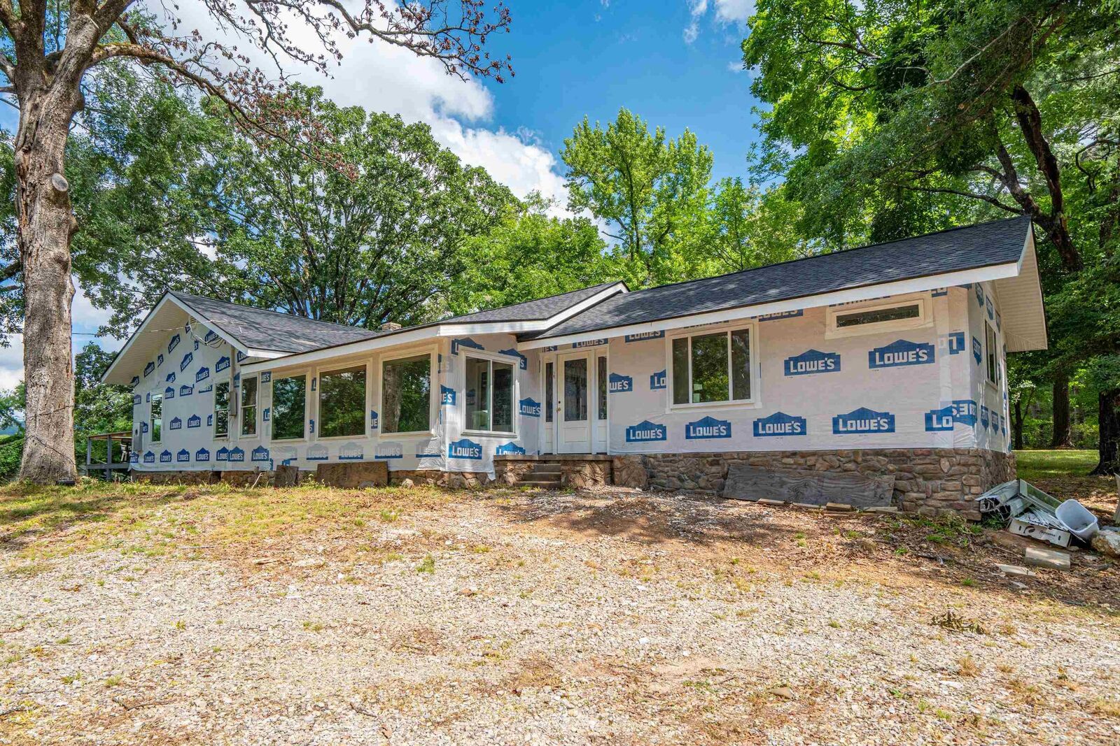 Property Photo:  209 Avery Street  AR 71913-3259 