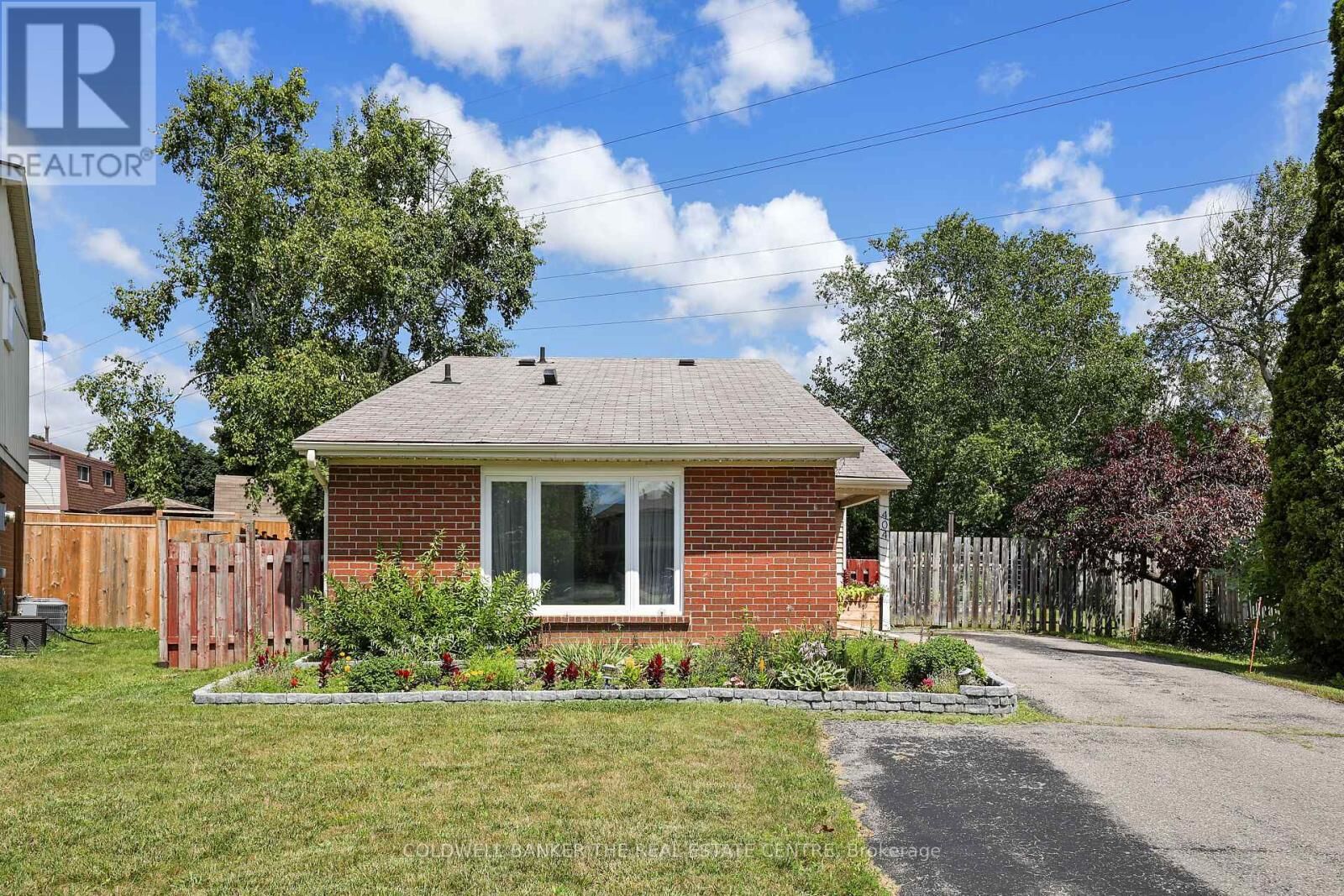 Property Photo: 404 Burnley Court ON L1G 7G6