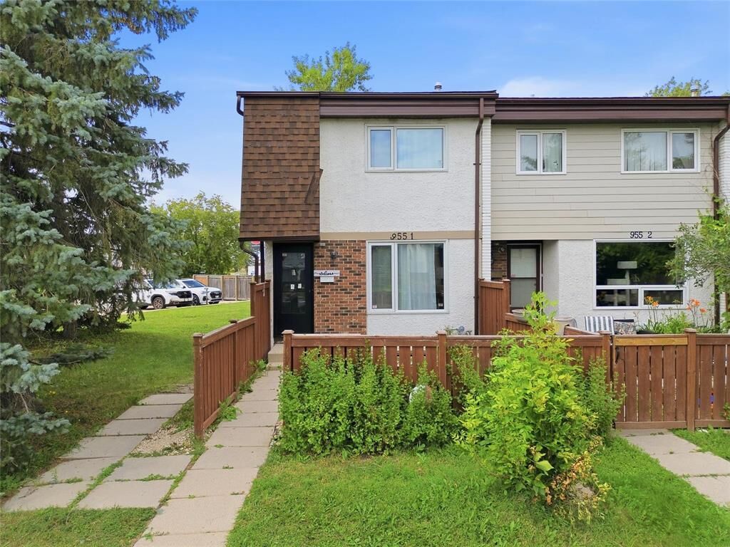Property Photo:  955 Summerside Avenue  MB R3T 4Y1 