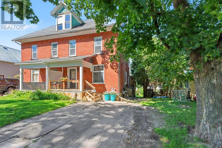 Property Photo:  56 Aberdeen Avenue  ON K7A 4N6 