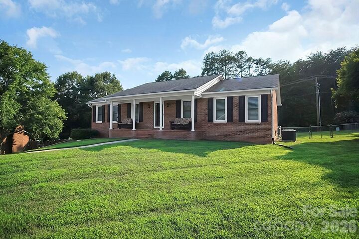 Property Photo:  1950 Brownstone Court  NC 28054 