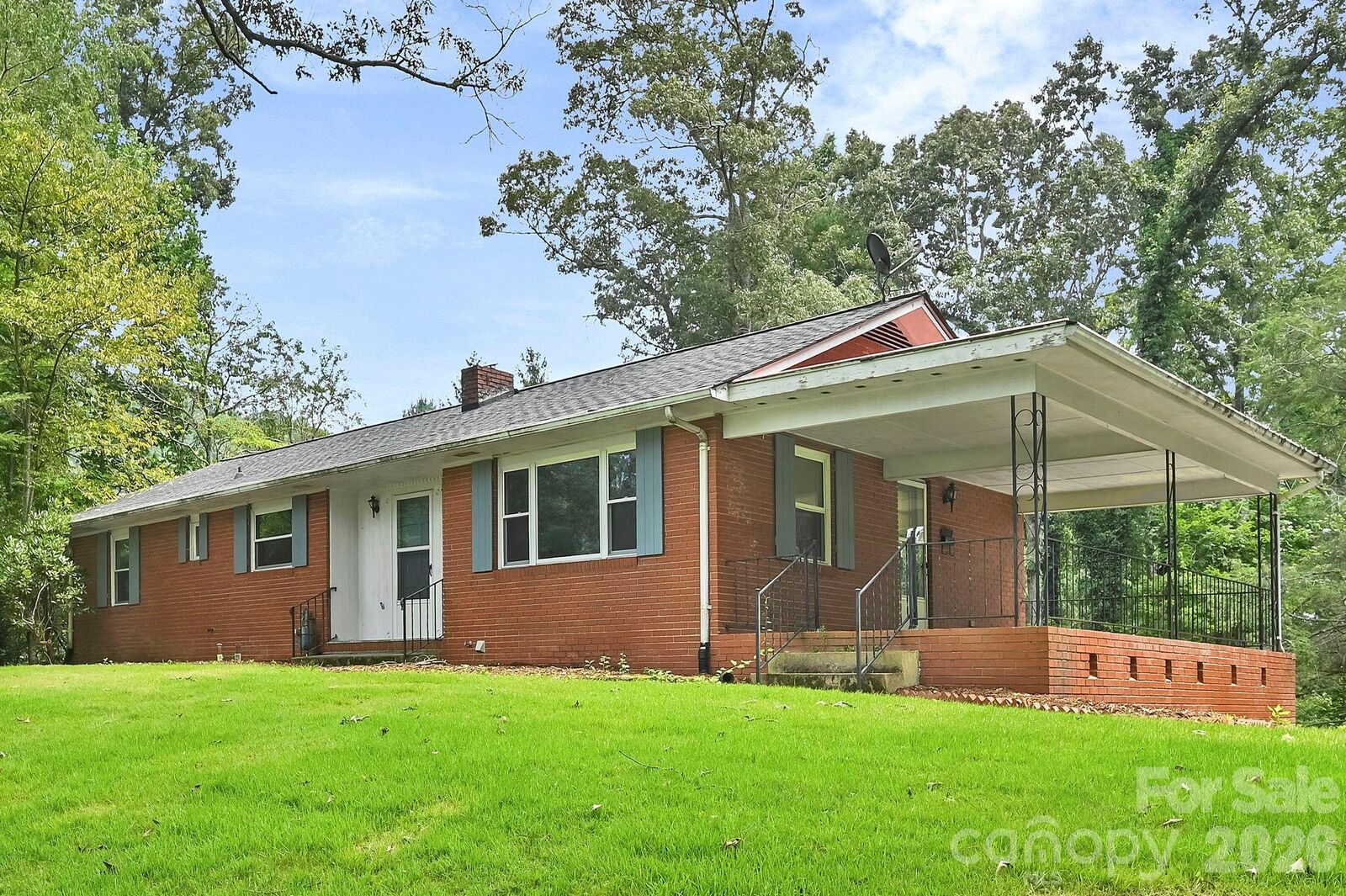 Property Photo:  720 Mergans Lane  NC 28791 
