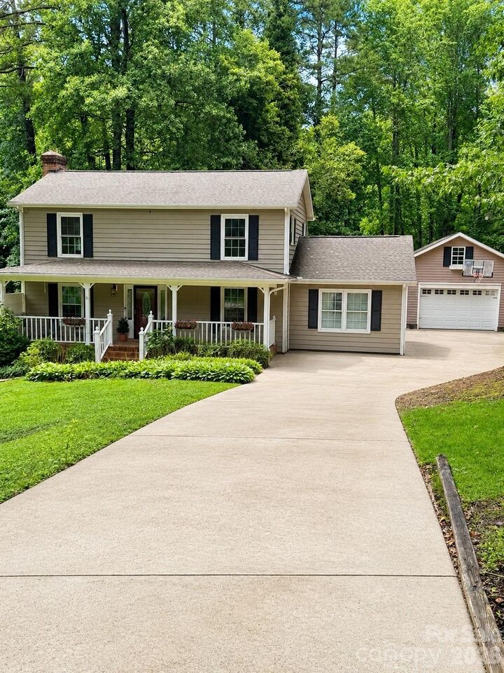 Property Photo: 110 Sawtooth Lane NC 28164