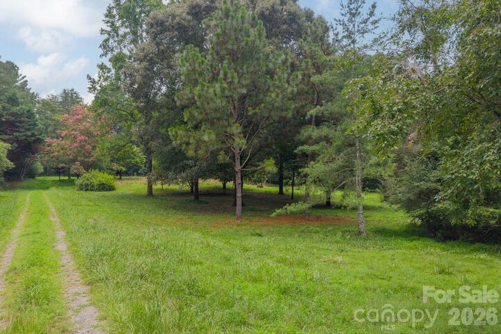 Property Photo: 2232 Grey Road NC 28036