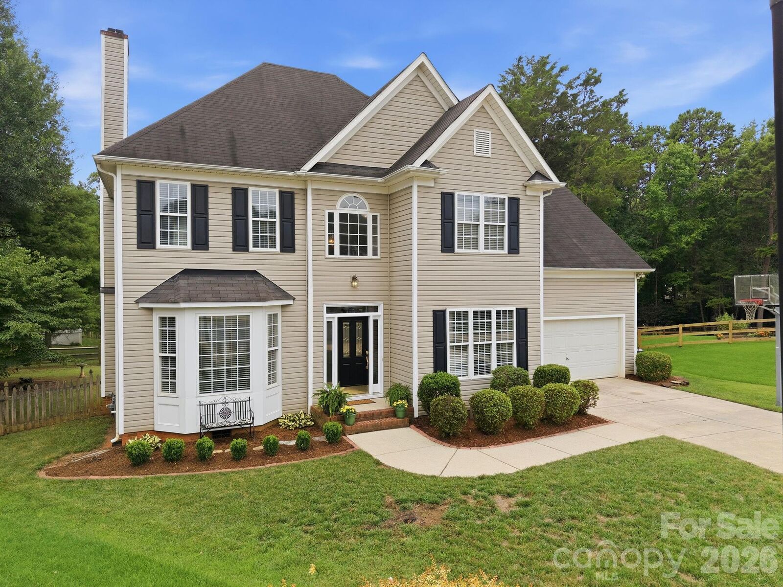 Property Photo:  10310 Sawtimber Court  NC 28078 
