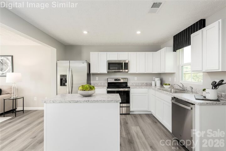 Property Photo: 2627 Coretha Court NC 28216