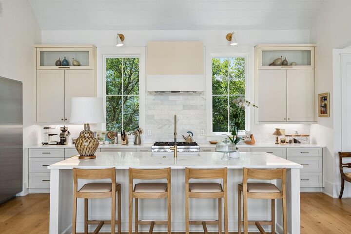 Property Photo: 321 Bayley Road SC 29492