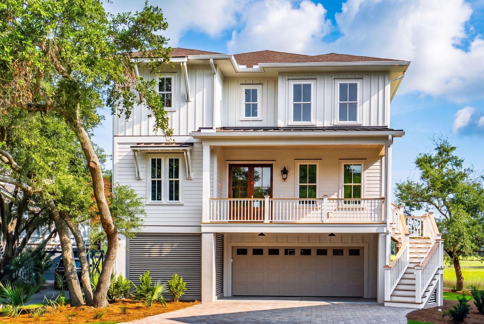 Property Photo: 813 Harbour Watch Court SC 29464