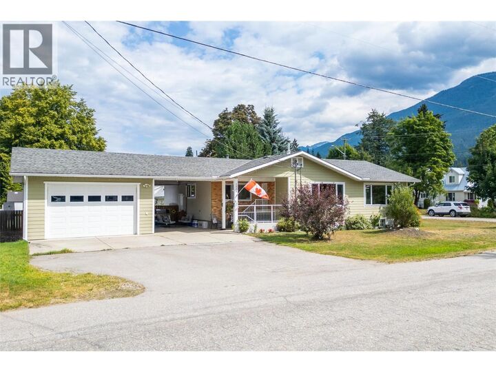 Property Photo: 2032 Laforme Boulevard BC V0E 2S0