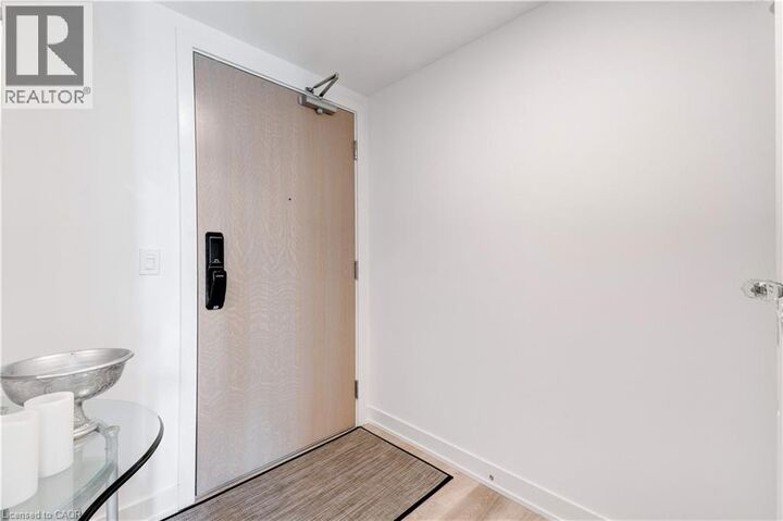 Property Photo:  370 Martha Street 1707  ON L7R 0G9 