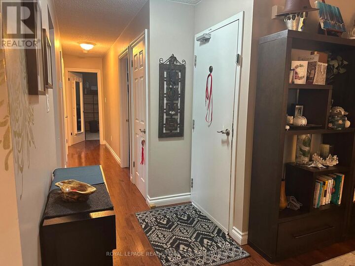 Property Photo: 172 Queen Street Upper ON L9R 1K2