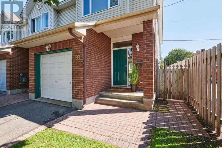 Property Photo: 307 Cyr Avenue ON K1L 7N6