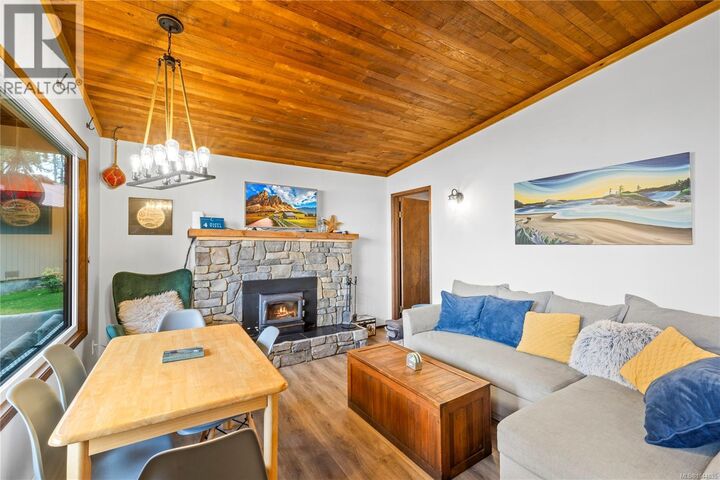 Property Photo: 4375 Kelsey Road 4 BC V0R 1G0