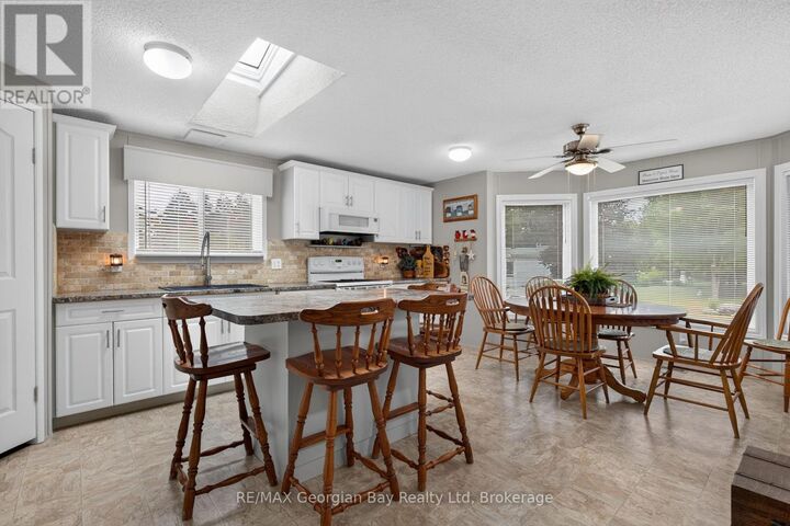 Property Photo: 5411 Elliott Sideroad ON L4R 4K3