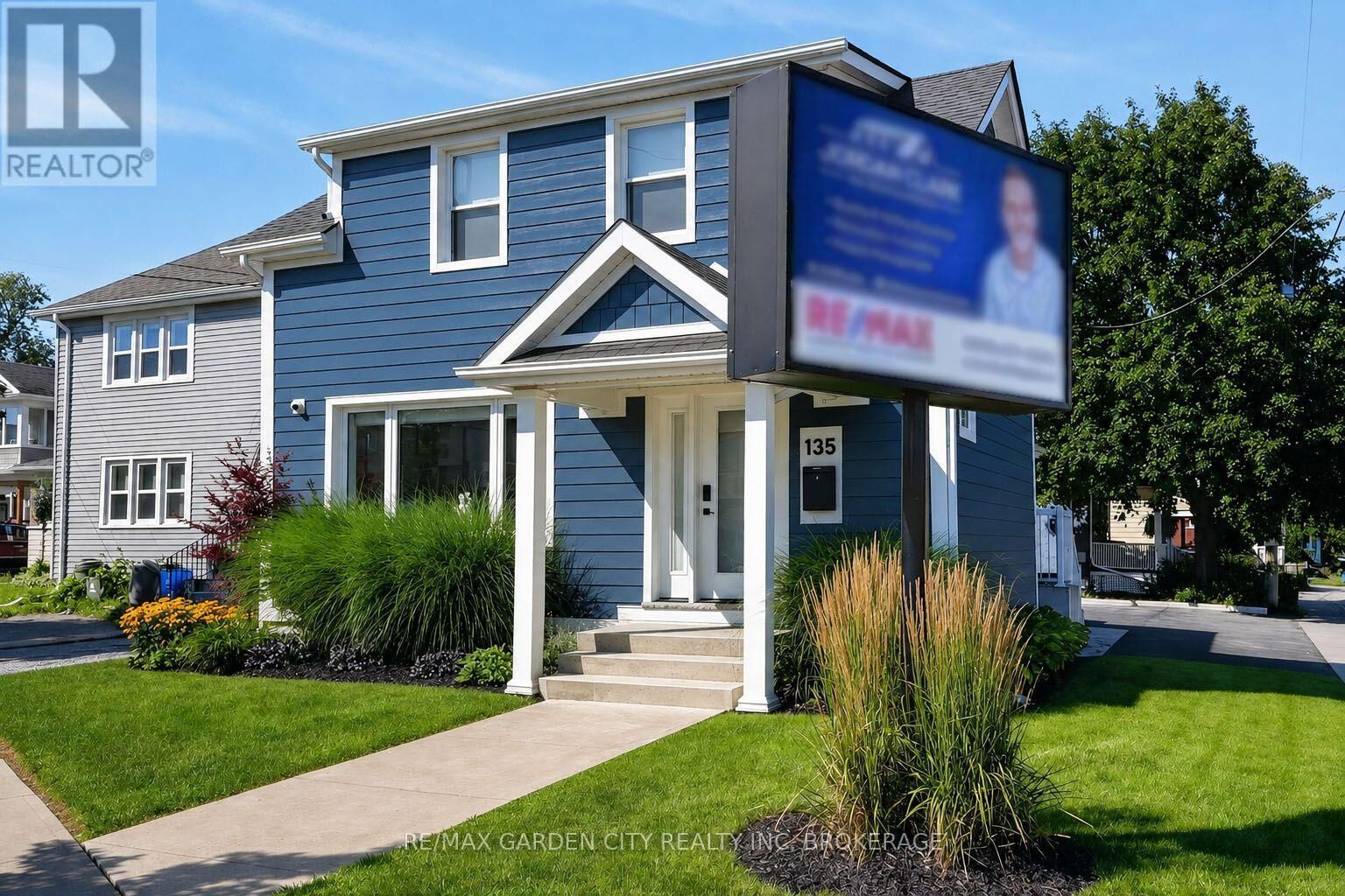 Property Photo:  135 Lake Street  ON L2R 5Y2 