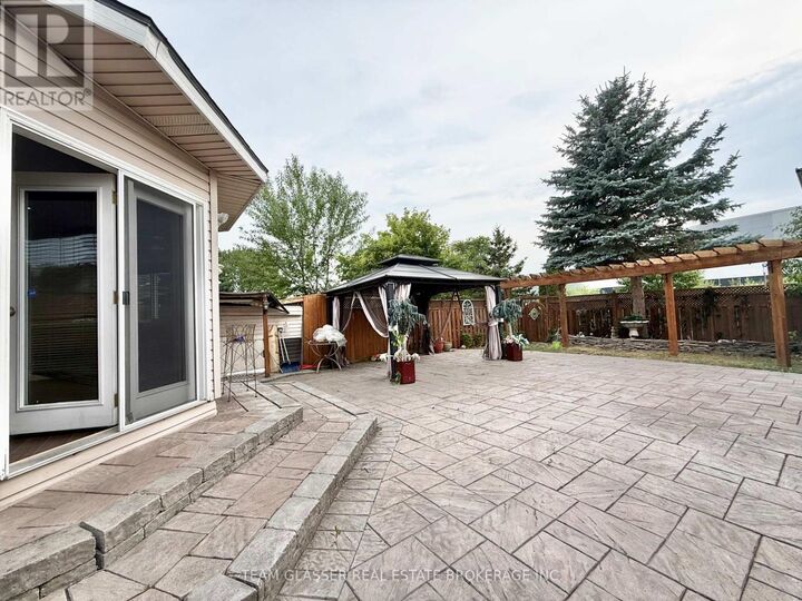 Property Photo:  81 Erica Crescent  ON N6E 3P5 