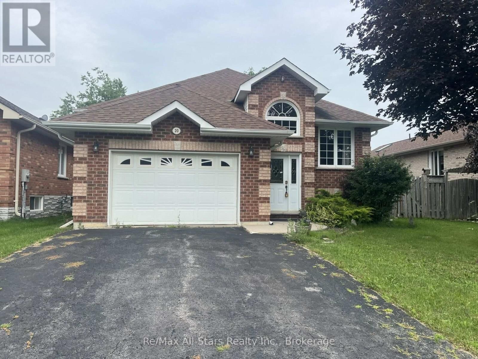 Property Photo:  20 Eakins Crescent  ON K9V 6J9 