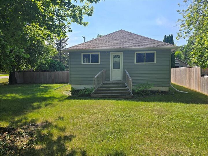 Property Photo: 32 First Avenue MB R0C 1B0