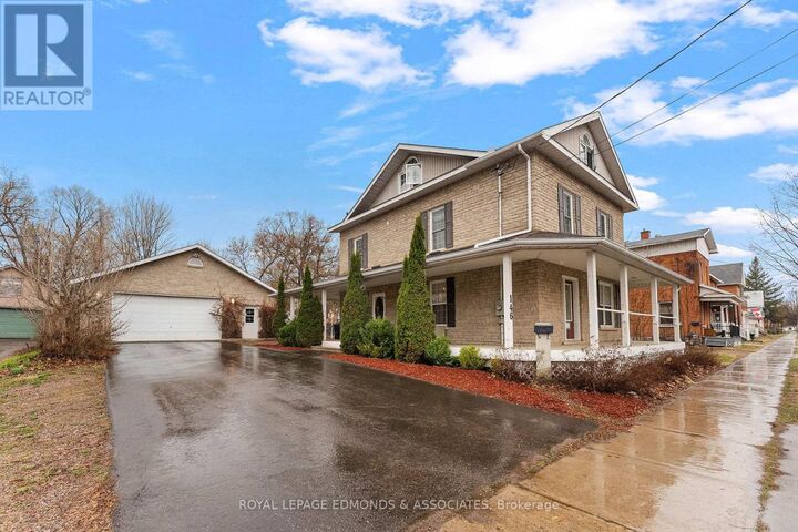 146 Mary Street — photo 1