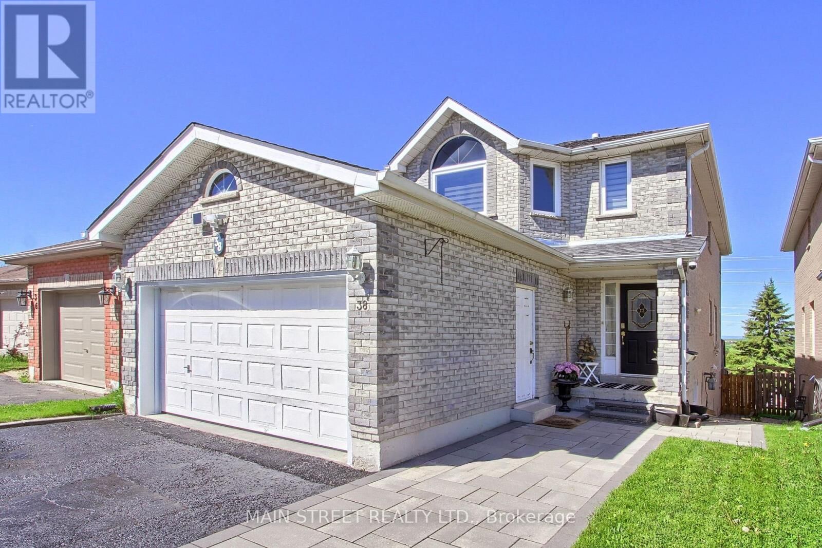 Property Photo: 38 Sundew Drive ON L4N 9L8