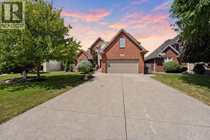 Property Photo:  689 George Kennedy Way  ON N8L 1A3 