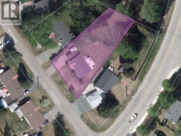 Property Photo: 3054 Poyner Crescent BC V2K 1Y1